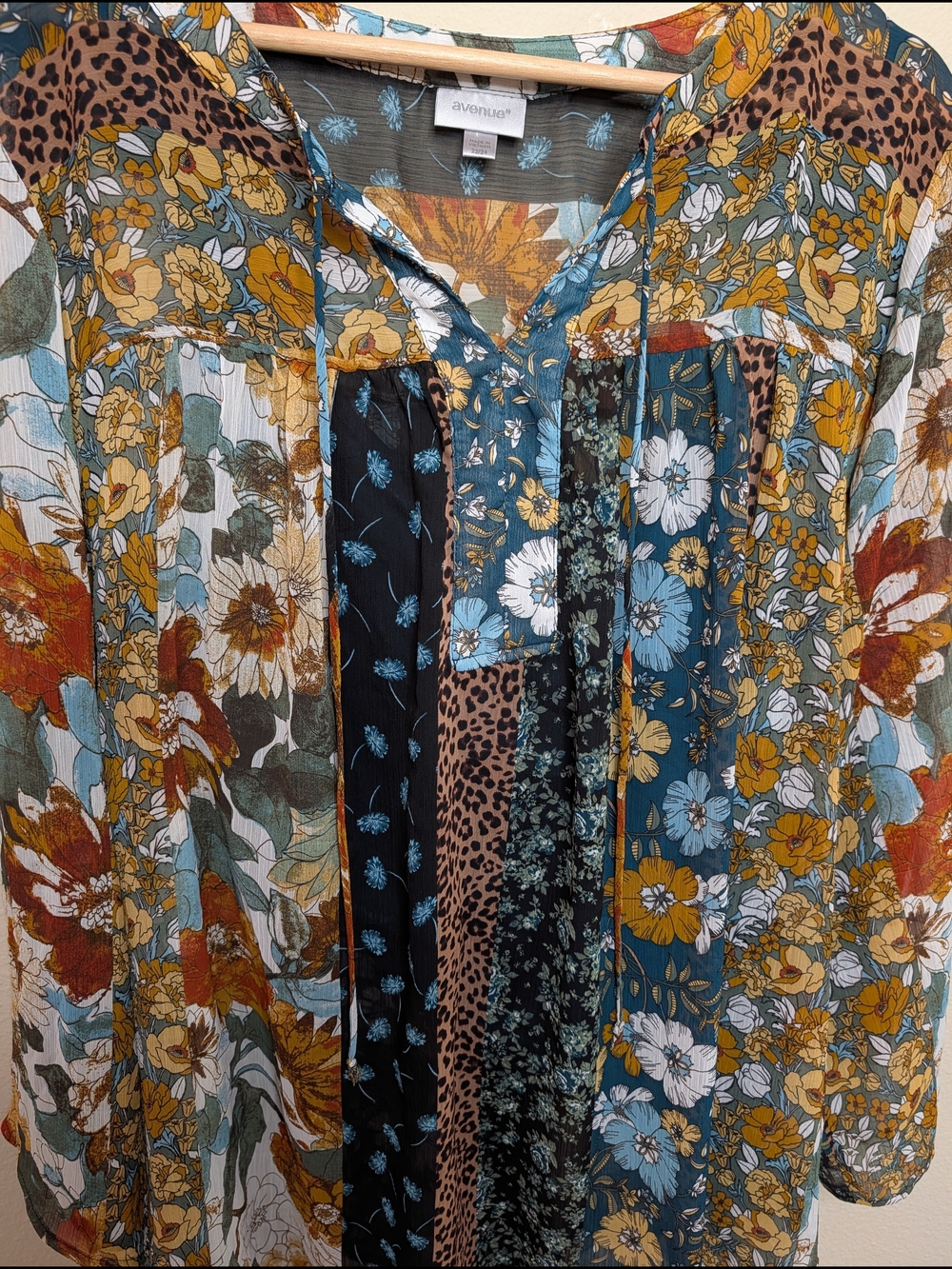 Avenue Mixed Print Peasant Blouse with Attached Tank - 22/24 - Picture 8 of 11